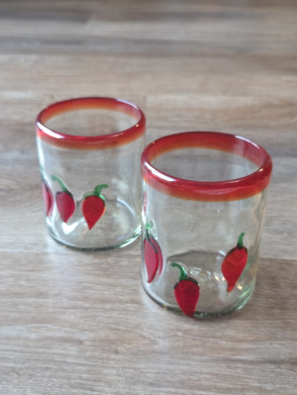2 Hand Blown Glass Artisian Mexican Made Chilli Pepper Design Drinking Glasses
